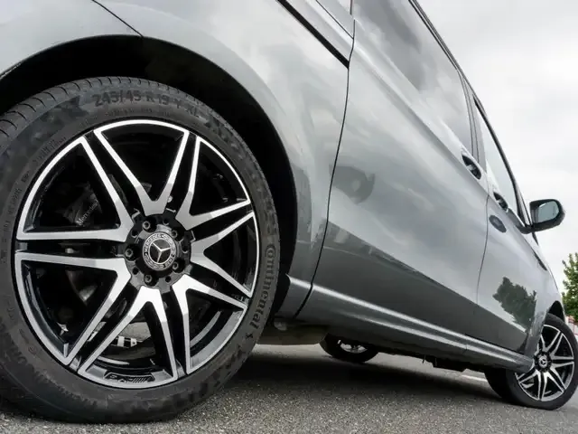 Mercedes-Benz V 300