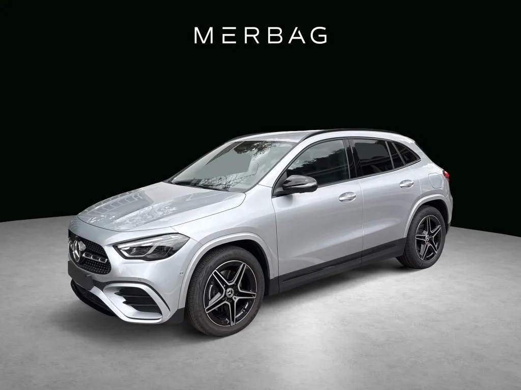 Mercedes-Benz GLA 200