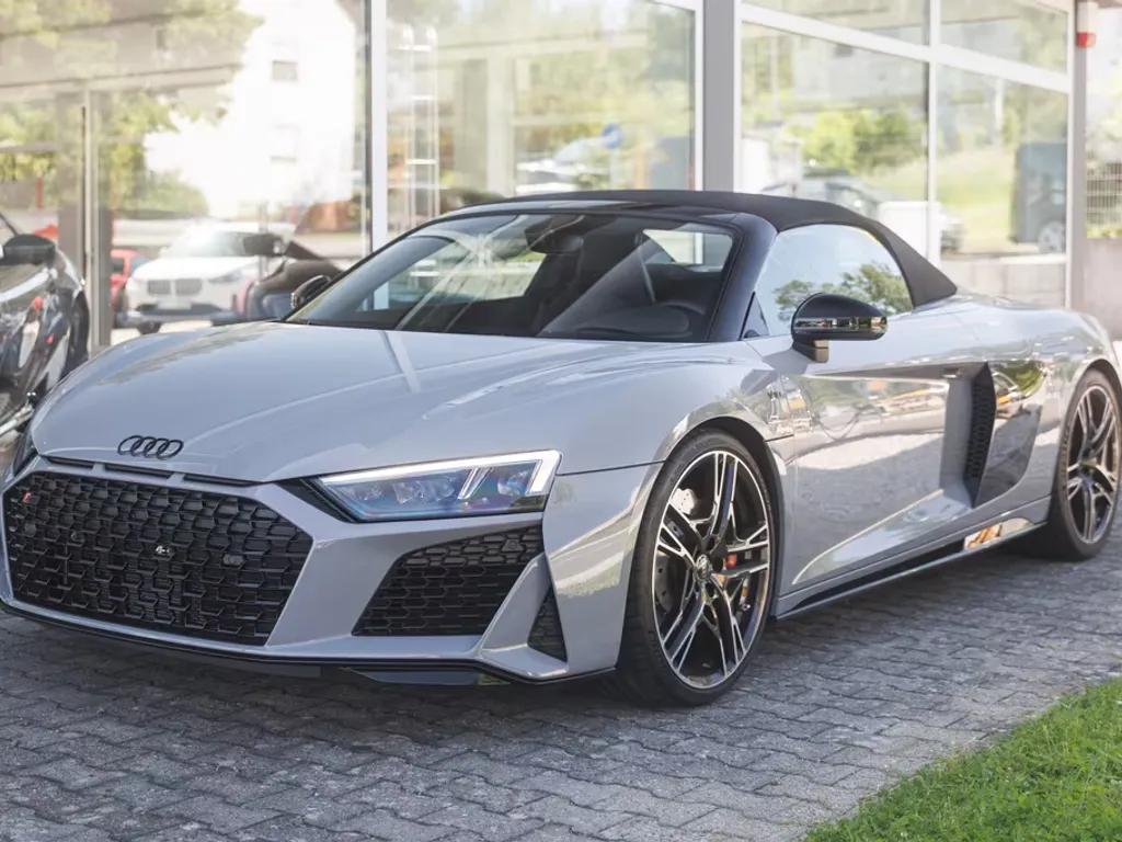 Audi R8