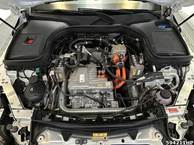 Mercedes-Benz EQC 400