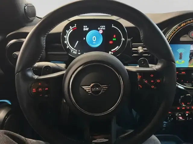 MINI John Cooper Works Cabrio