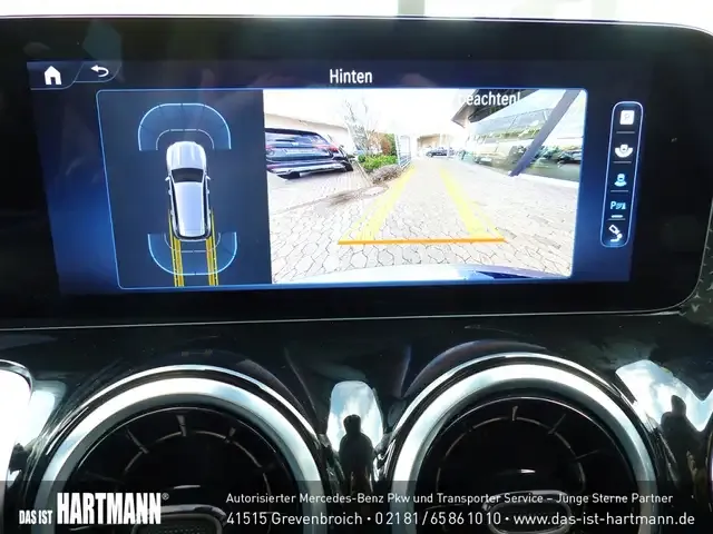 Mercedes-Benz GLB 180