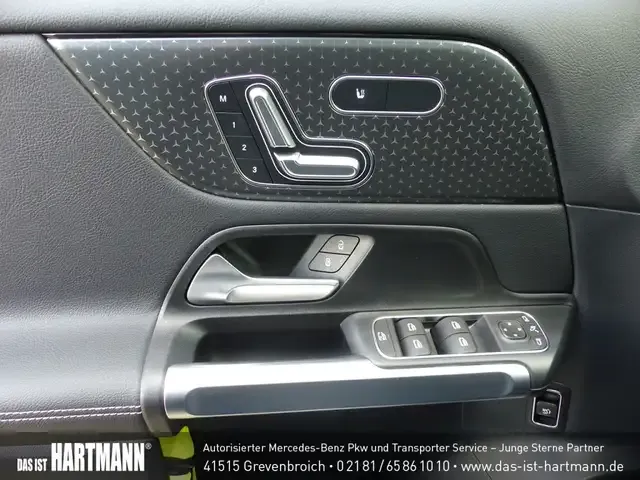 Mercedes-Benz GLB 180