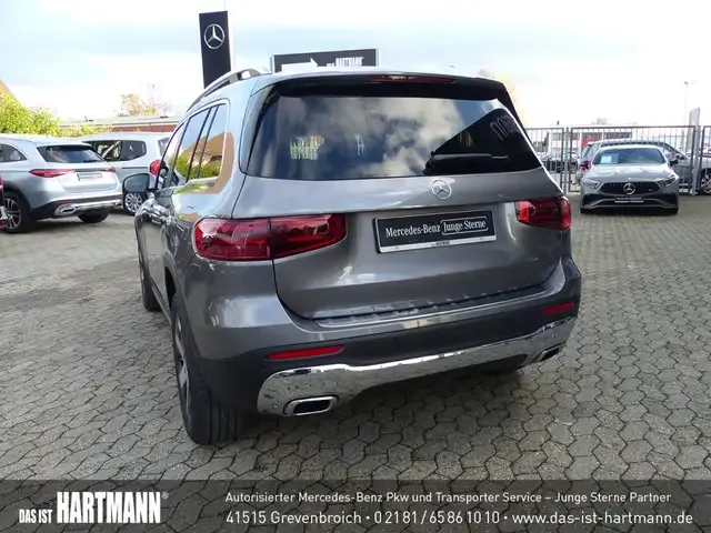 Mercedes-Benz GLB 180