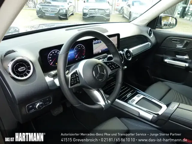 Mercedes-Benz GLB 180