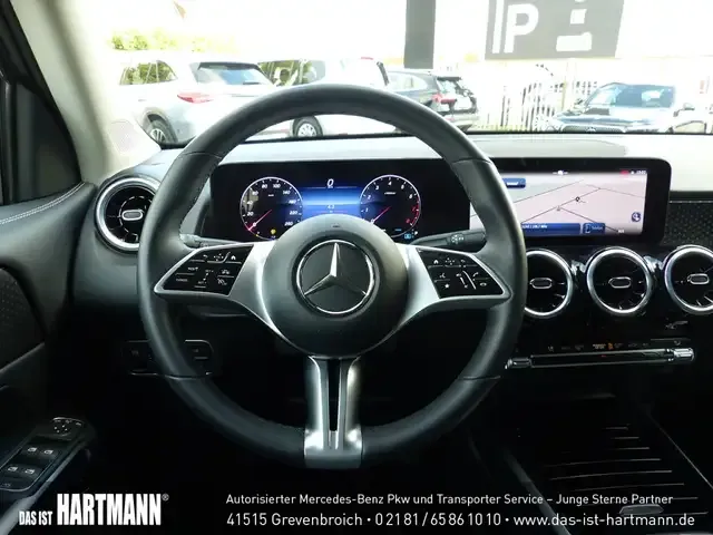 Mercedes-Benz GLB 180