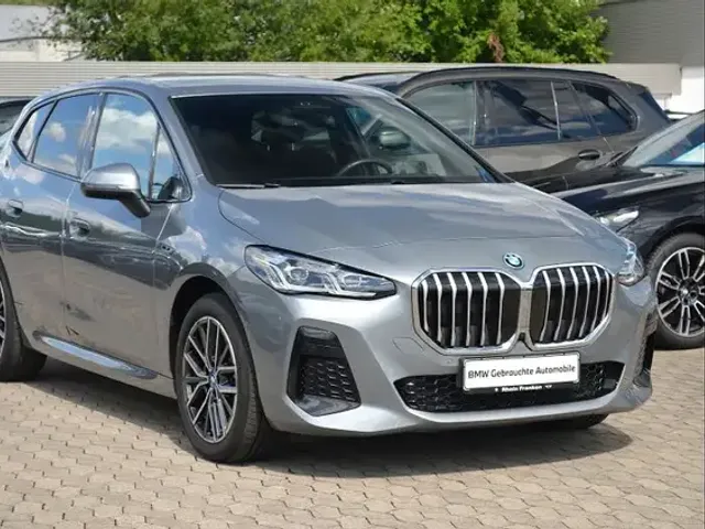 BMW 230