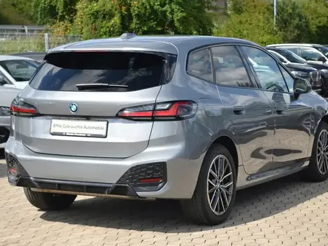 BMW 230