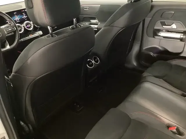 Mercedes-Benz EQB 350