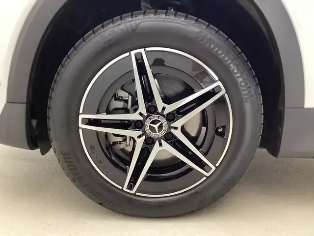 Mercedes-Benz EQB 350