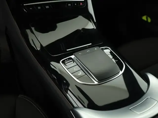 Mercedes-Benz EQC 400