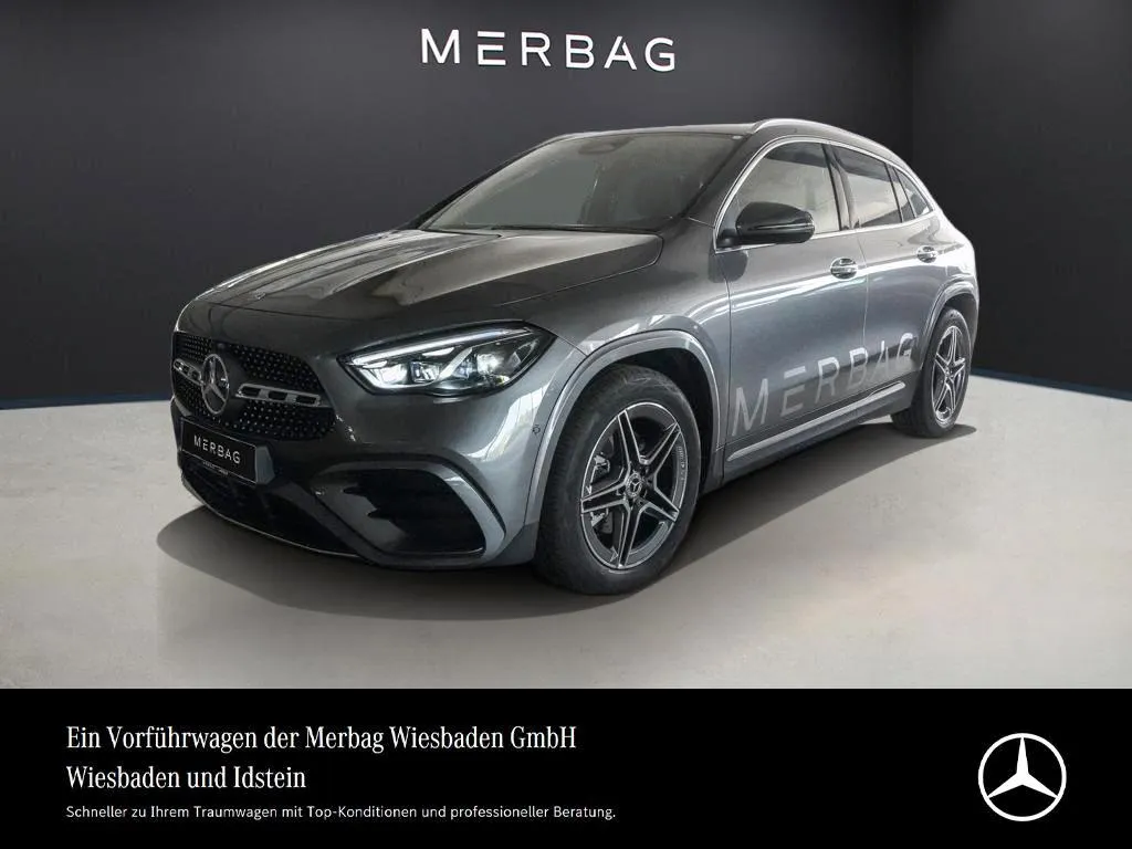 Mercedes-Benz GLA 200