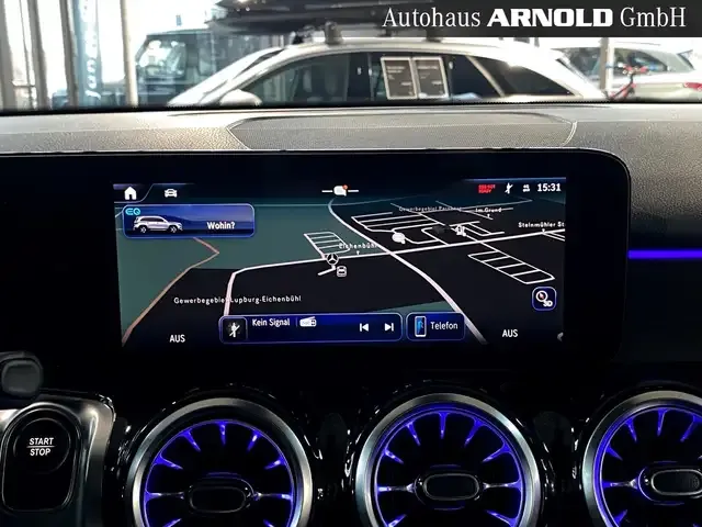 Mercedes-Benz EQB 300