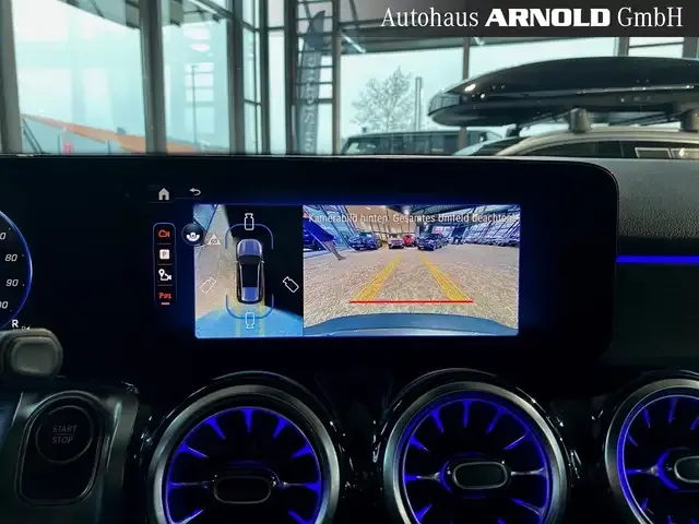 Mercedes-Benz EQB 300