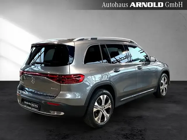 Mercedes-Benz EQB 300