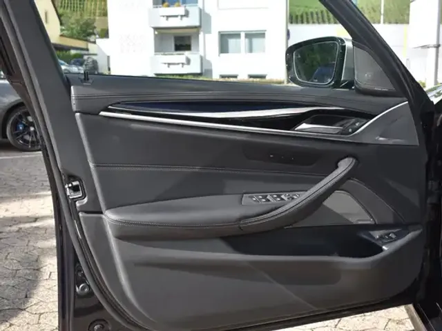 BMW 550