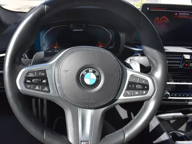 BMW 550
