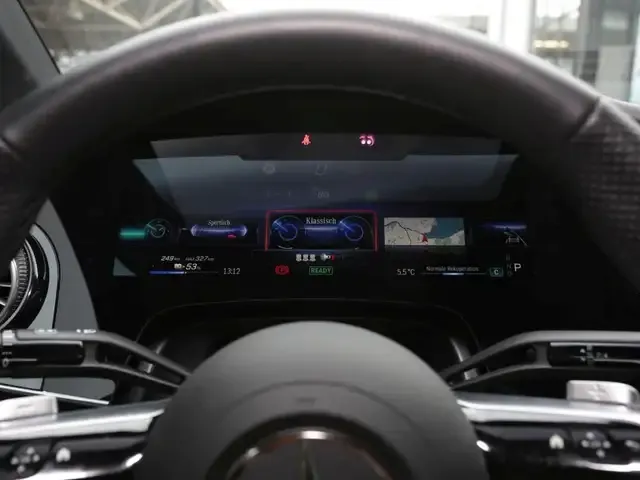 Mercedes-Benz EQE 500