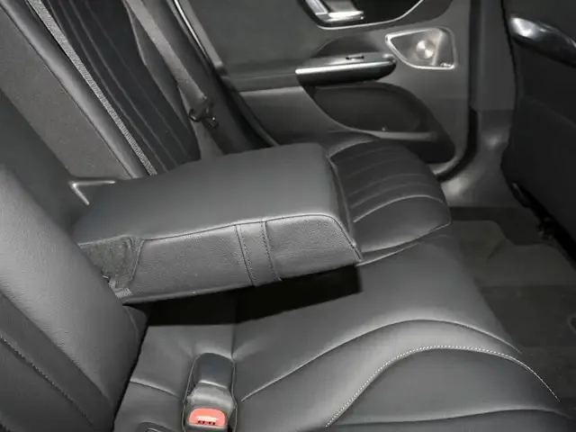 Mercedes-Benz EQE 500