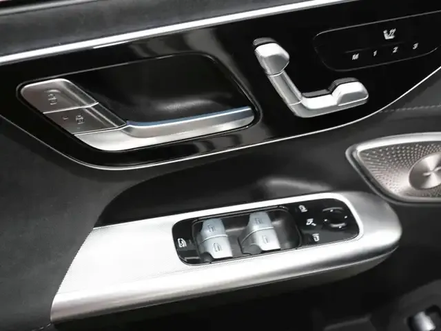 Mercedes-Benz EQE 500