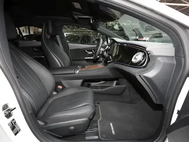 Mercedes-Benz EQE 500