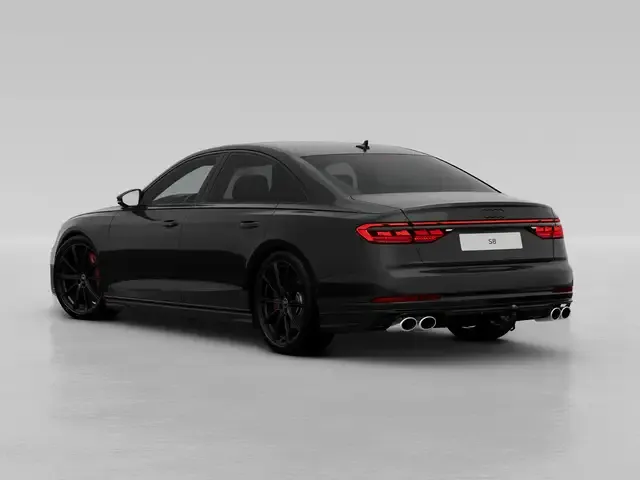 Audi S8