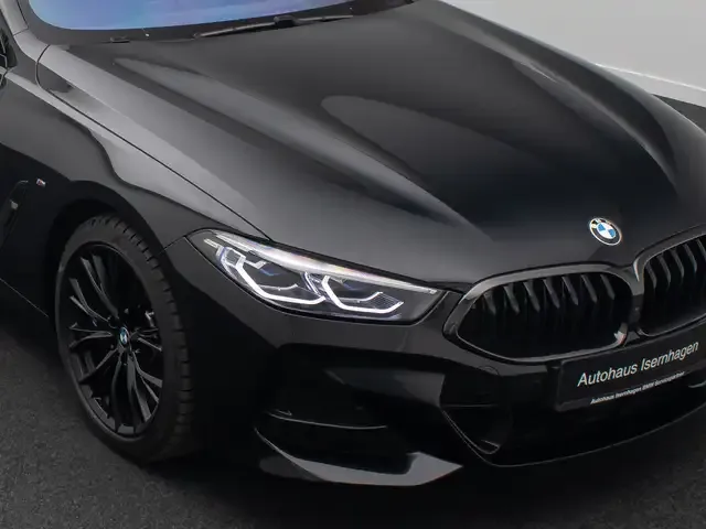 BMW 840