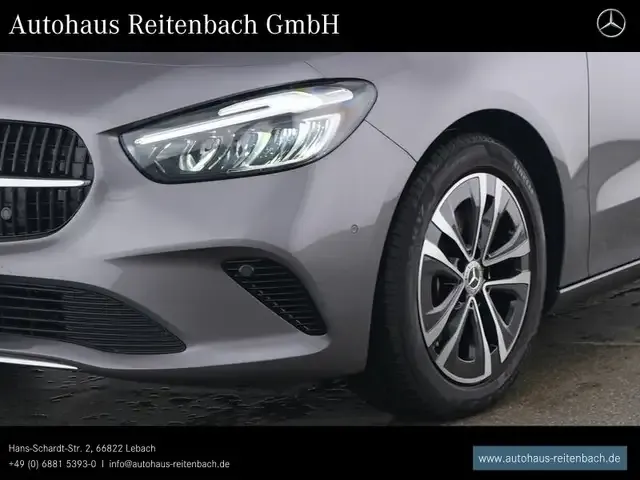Mercedes-Benz B 200