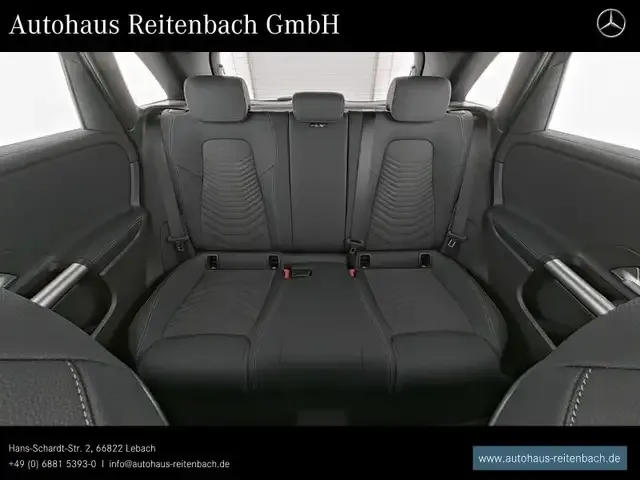 Mercedes-Benz B 200