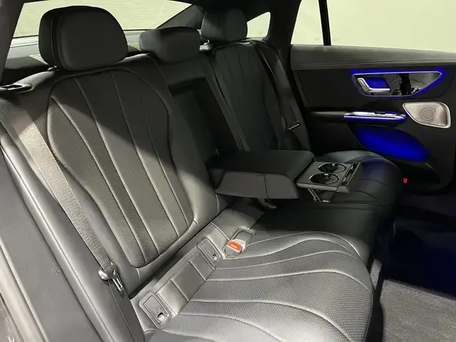 Mercedes-Benz EQE 300