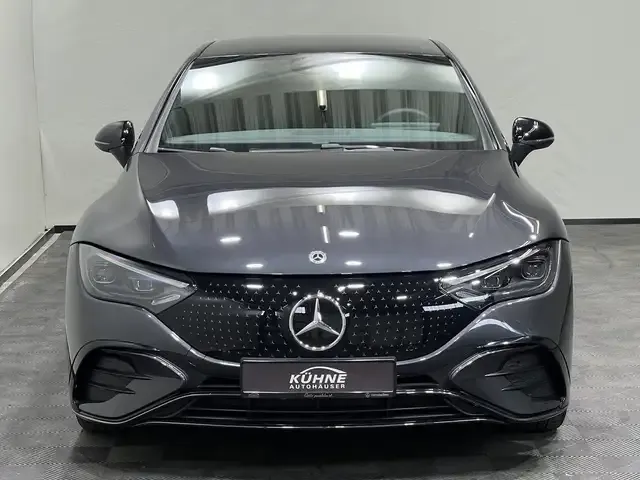 Mercedes-Benz EQE 300