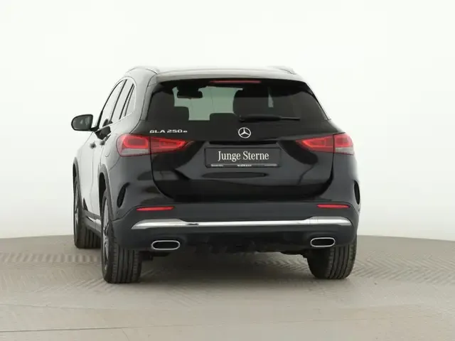 Mercedes-Benz GLA 250