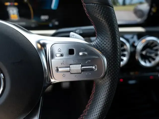 Mercedes-Benz A 35 AMG