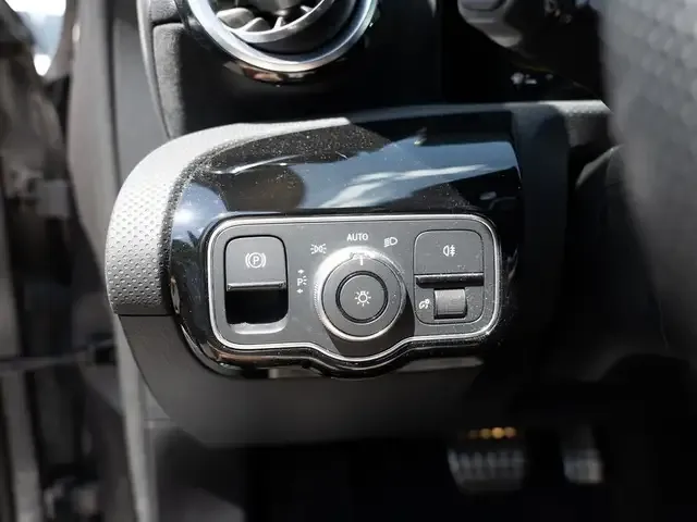 Mercedes-Benz A 35 AMG