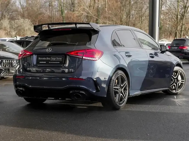 Mercedes-Benz A 35 AMG