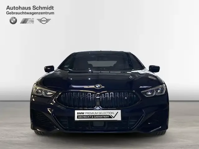 BMW 840