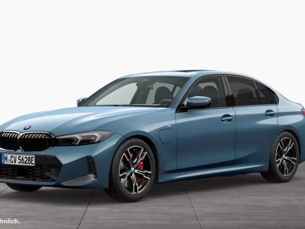BMW 330