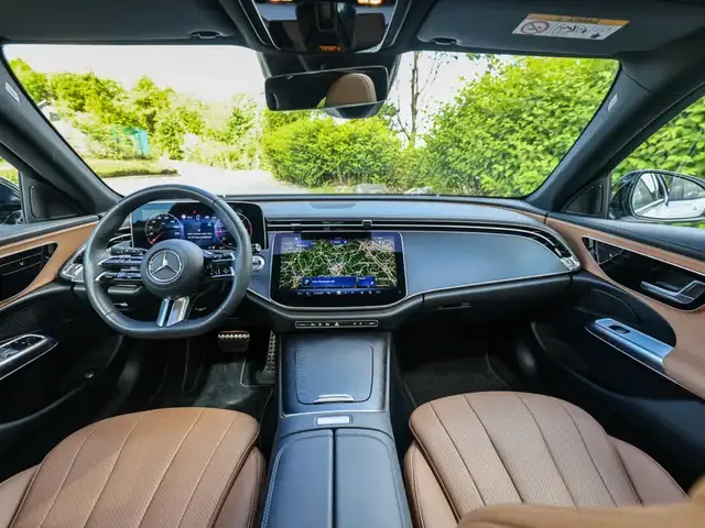 Mercedes-Benz E 220