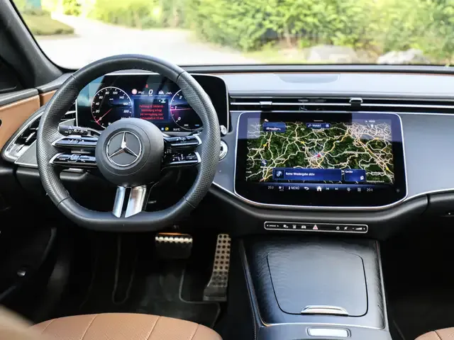 Mercedes-Benz E 220