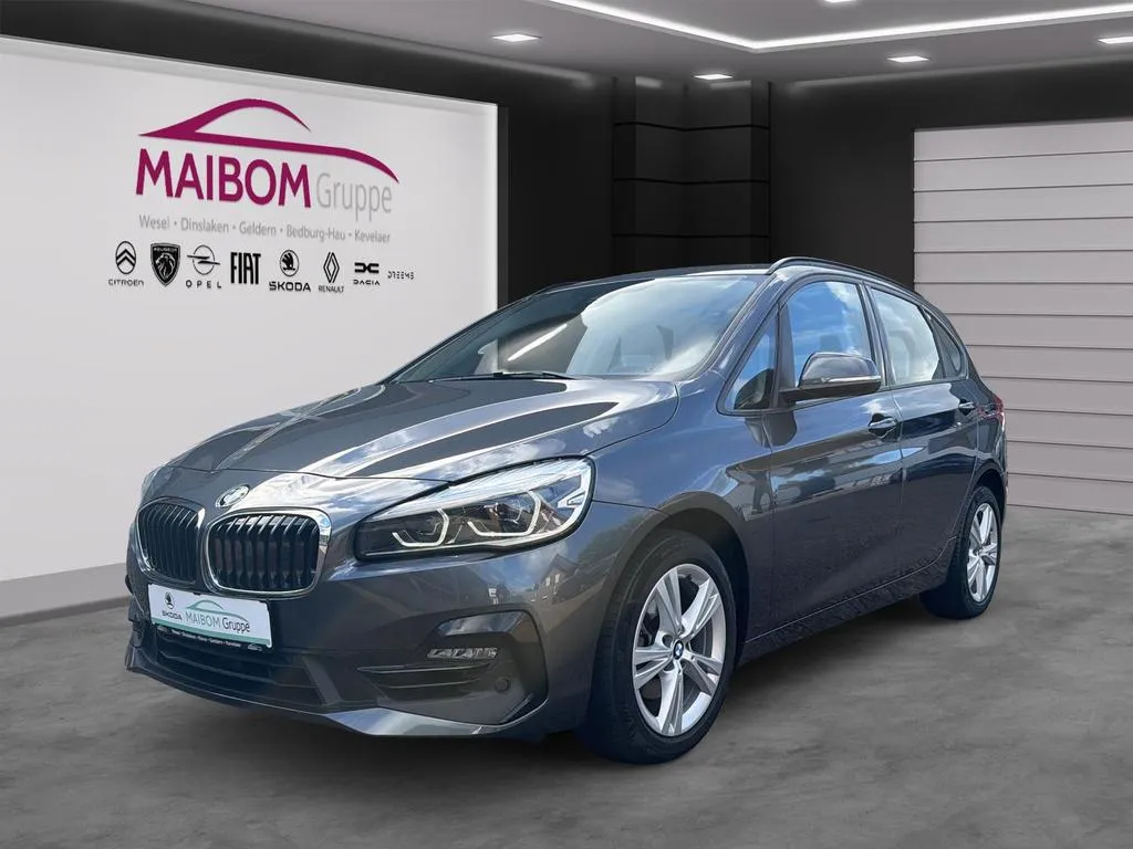 BMW 218