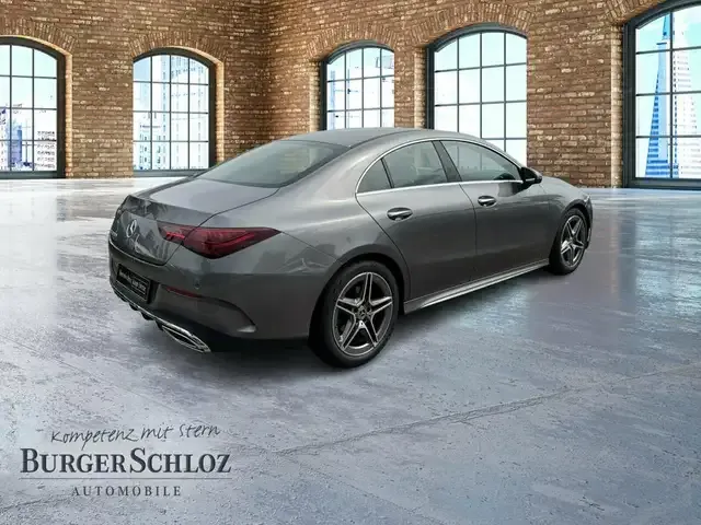 Mercedes-Benz CLA 200