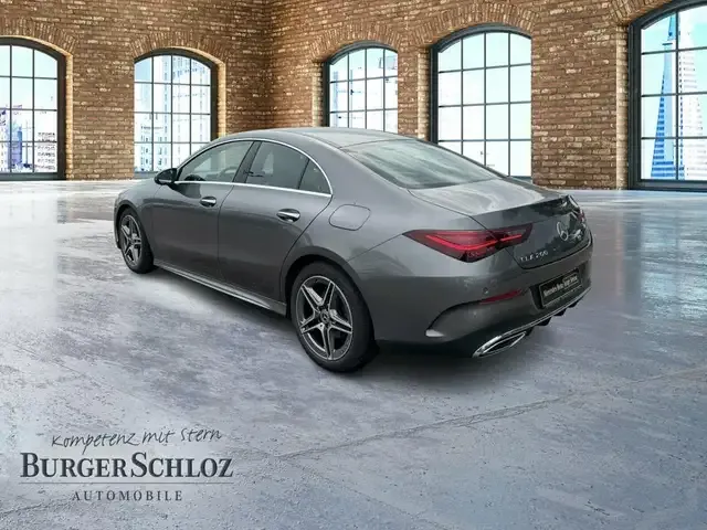 Mercedes-Benz CLA 200