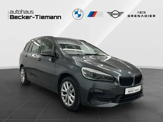 BMW 220