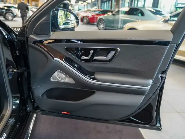 Mercedes-Benz S 500