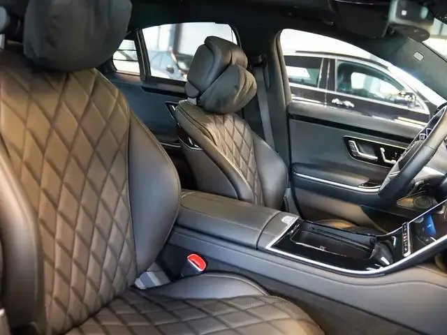 Mercedes-Benz S 500