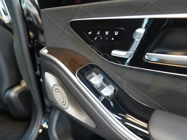 Mercedes-Benz S 500