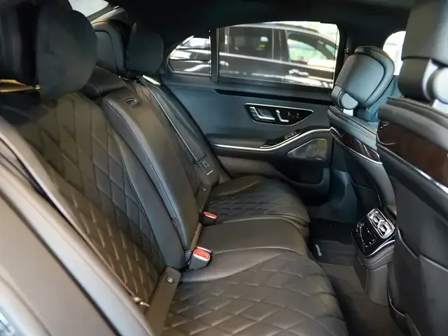Mercedes-Benz S 500