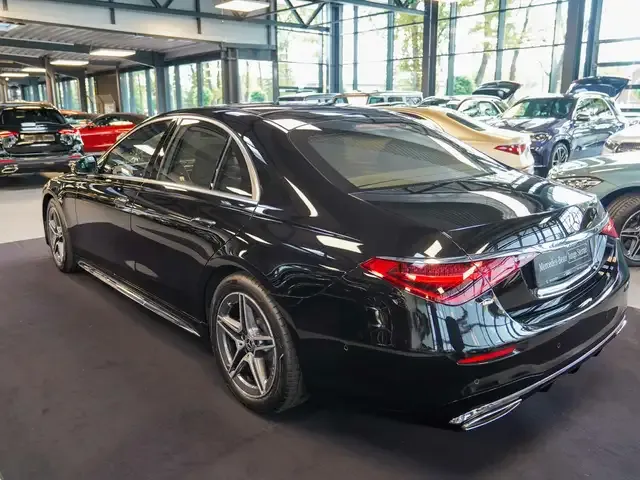 Mercedes-Benz S 500