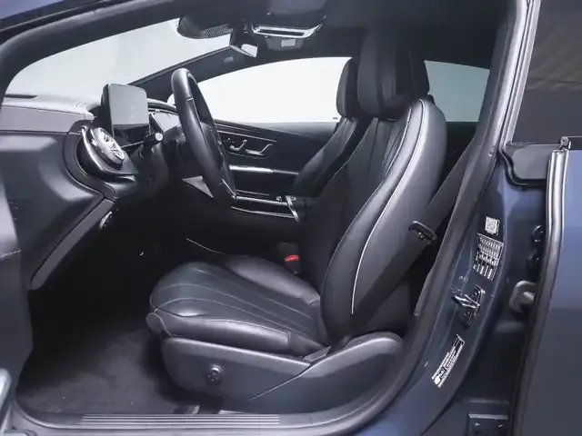 Mercedes-Benz EQE 300