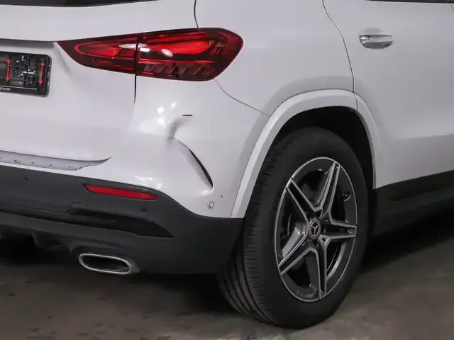 Mercedes-Benz GLA 220